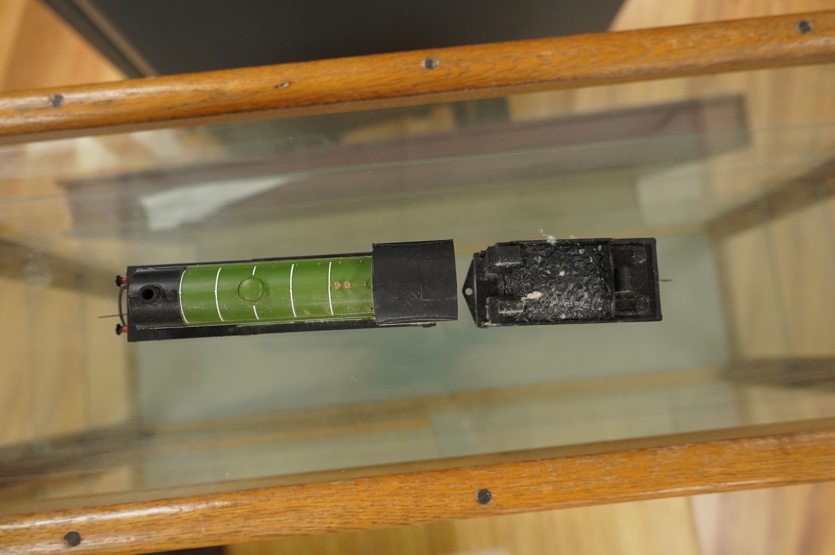 A collection of 00 gauge model railway, including three box train sets by Jouef, Mainline and Hornby, together with a large selection of unconstructed railway related plastic and metal kits and accessories, manufacturers